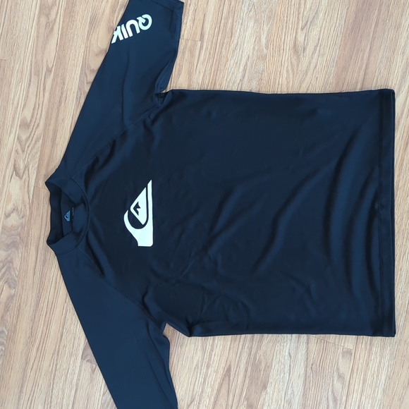 Quiksilver | Swim | Quiksilver Rash Guards Rashguards Size Large | Poshmark